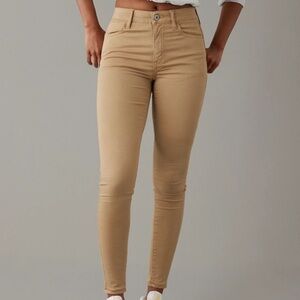 American Eagle Women’s Size 8 Short Super Stretch Jegging in Khaki Tan